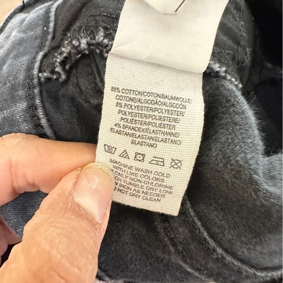 Free People Women's Black Skinny Jeans with Distressed Knee sz 25 - Picture 8 of 10